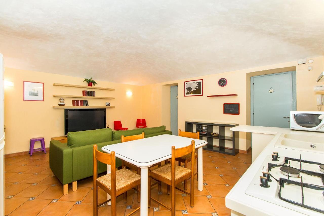 Porta Nuova Central Flat With Balcony Turin Exterior photo