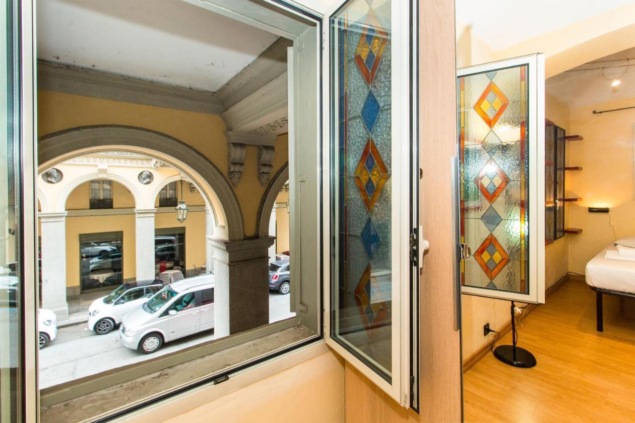 Porta Nuova Central Flat With Balcony Turin Exterior photo