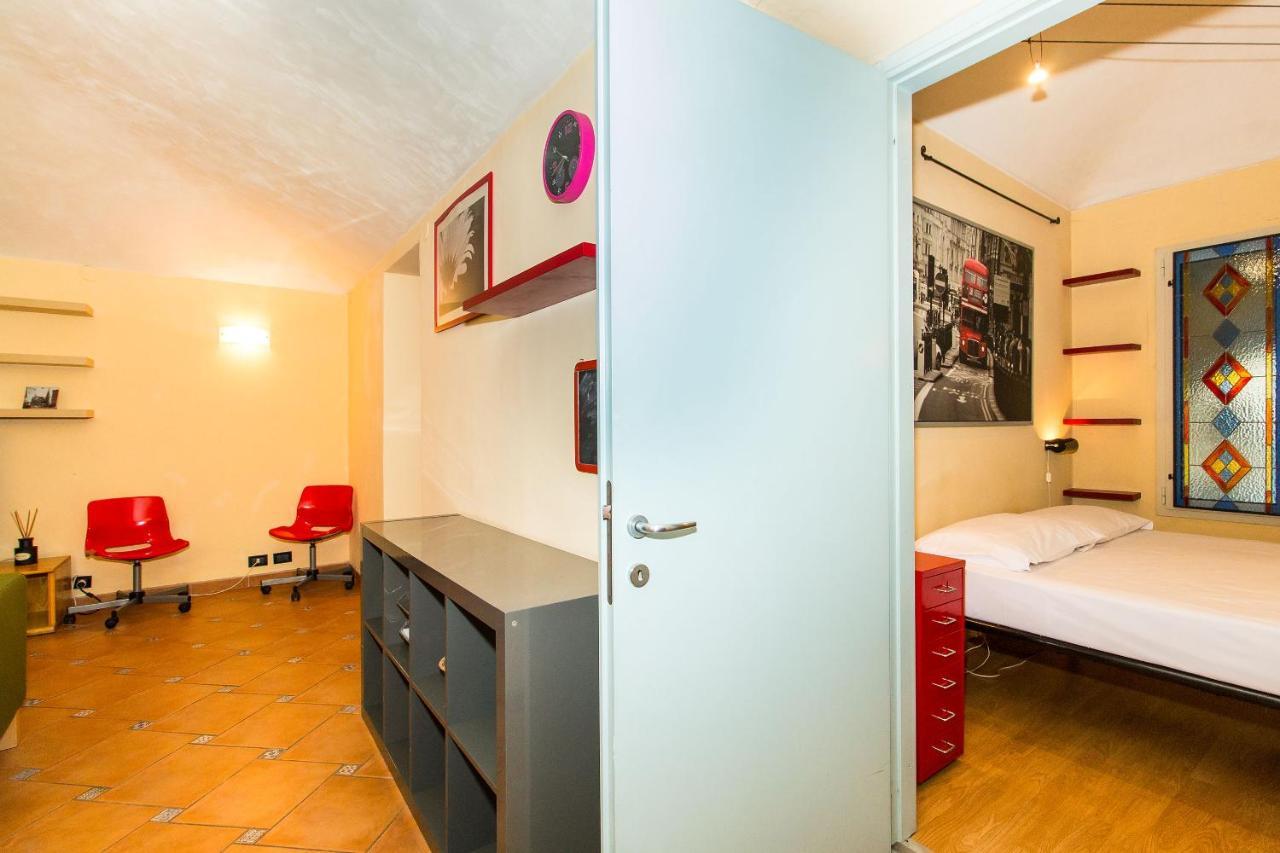 Porta Nuova Central Flat With Balcony Turin Exterior photo