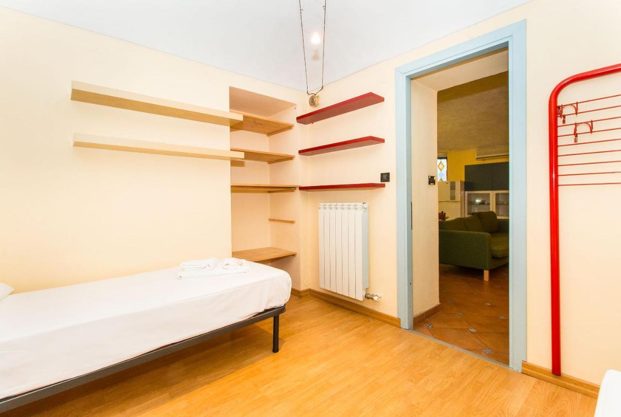 Porta Nuova Central Flat With Balcony Turin Exterior photo