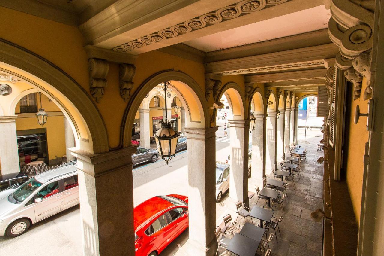 Porta Nuova Central Flat With Balcony Turin Exterior photo