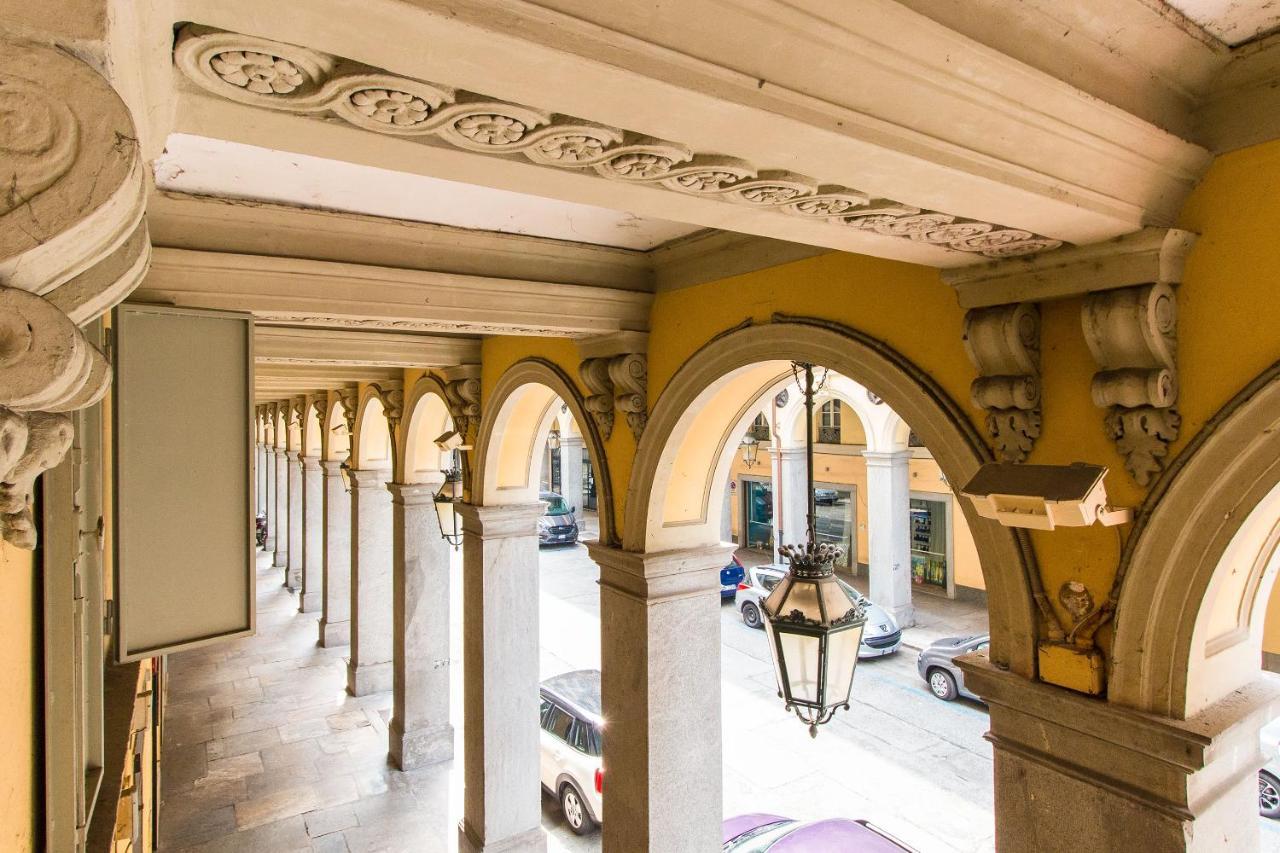 Porta Nuova Central Flat With Balcony Turin Exterior photo