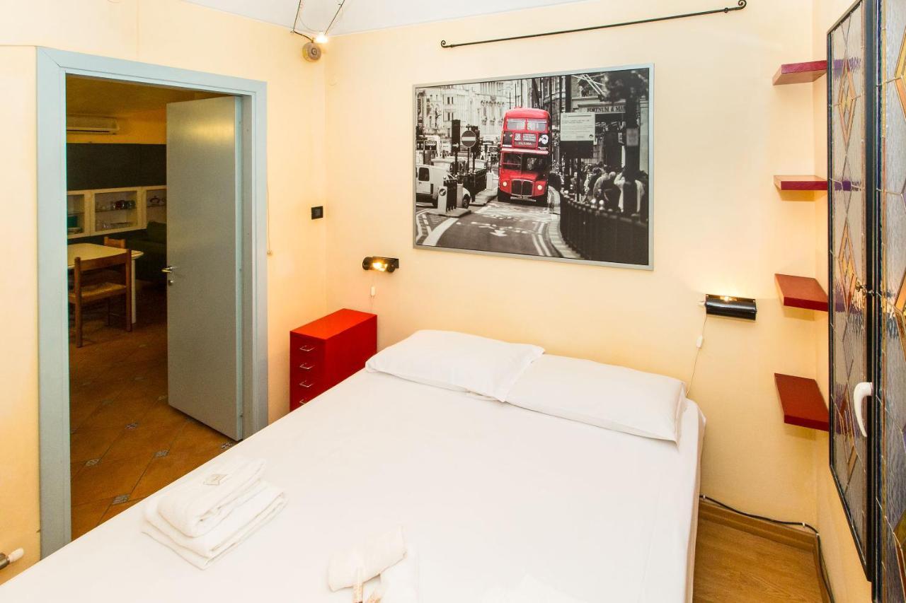 Porta Nuova Central Flat With Balcony Turin Exterior photo