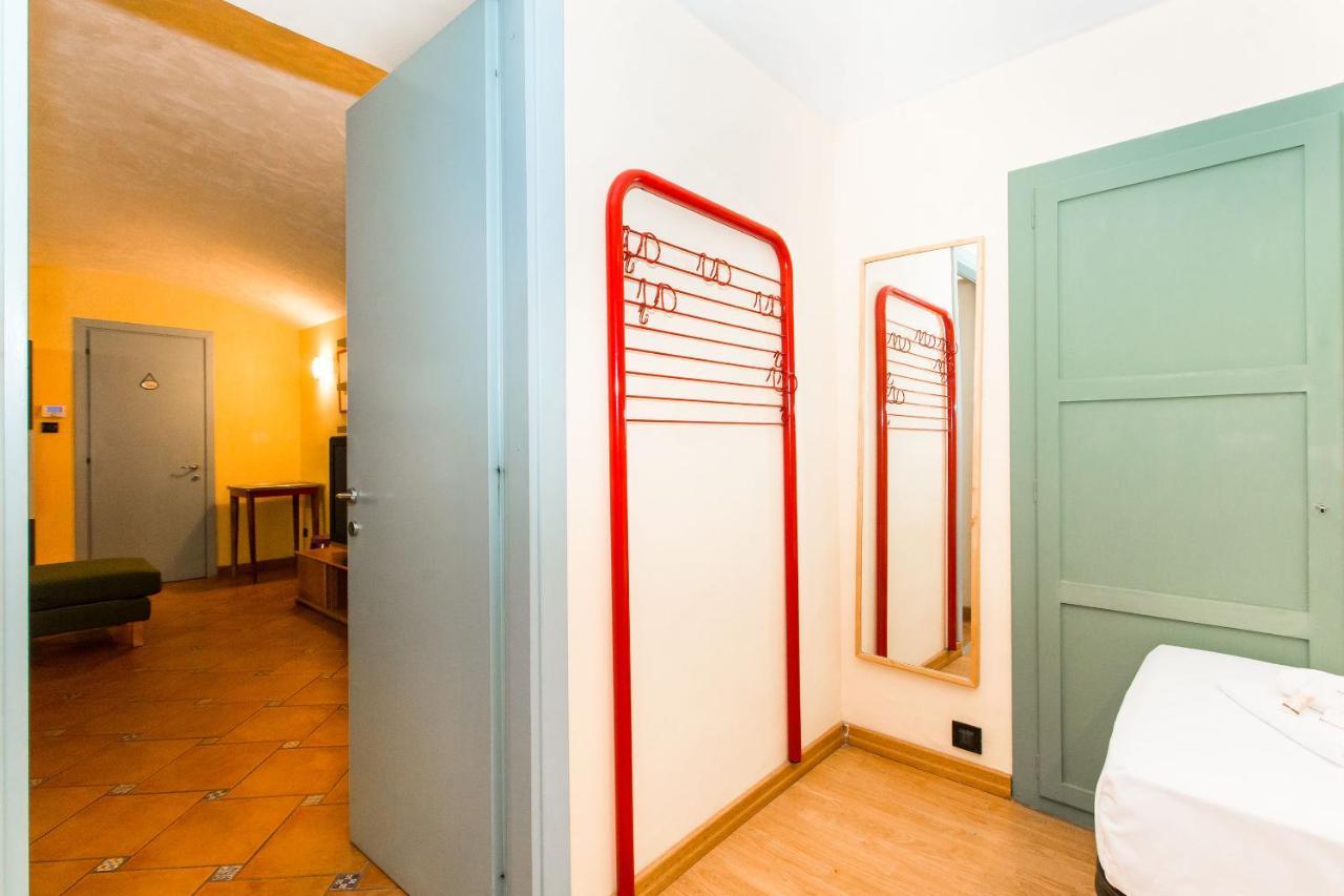 Porta Nuova Central Flat With Balcony Turin Exterior photo